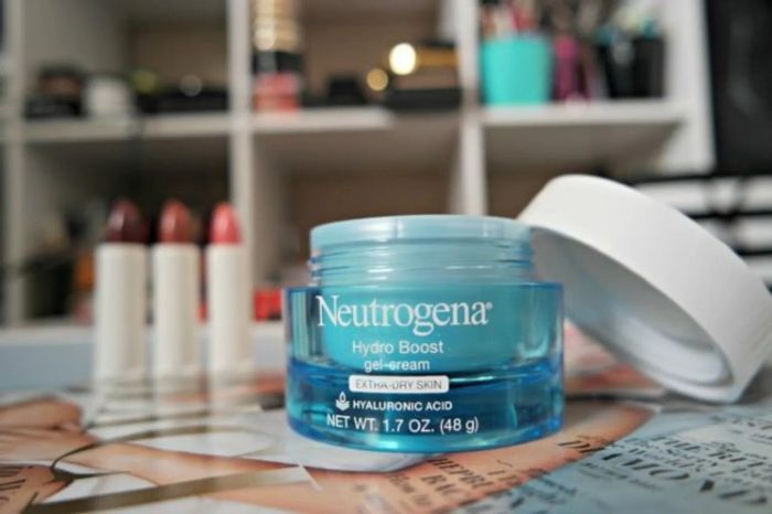 Kem dưỡng ẩm cho da khô Neutrogena