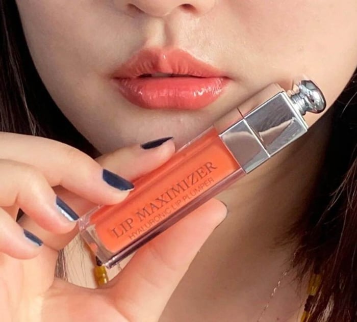 Son dưỡng môi Dior Addict Lip Maximizer Mini 2ml, 004 cam san hô