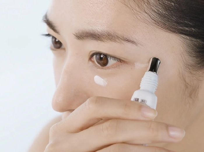 Khám phá sự hữu ích của kem trị thâm mắt