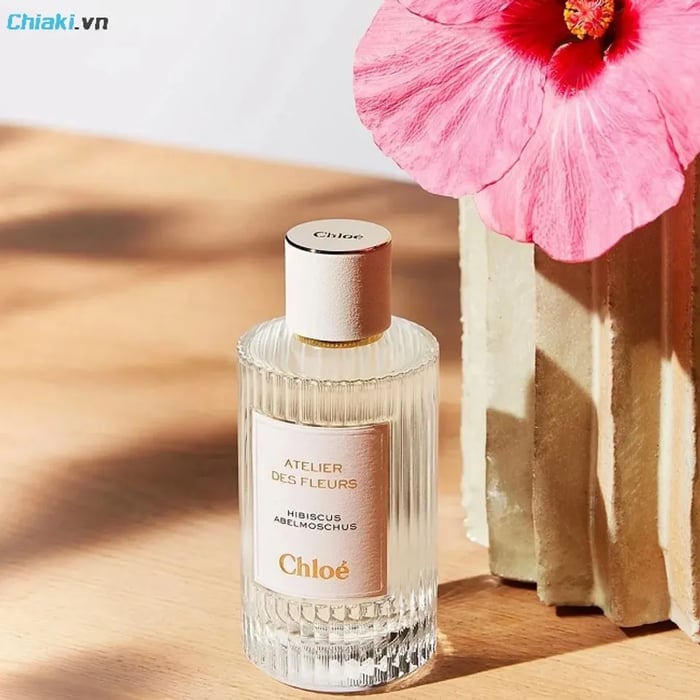 Nước hoa Chloé Atelier Des Fleurs Hibiscus Abelmoschus EDP với hương thơm của hoa dâm bụt