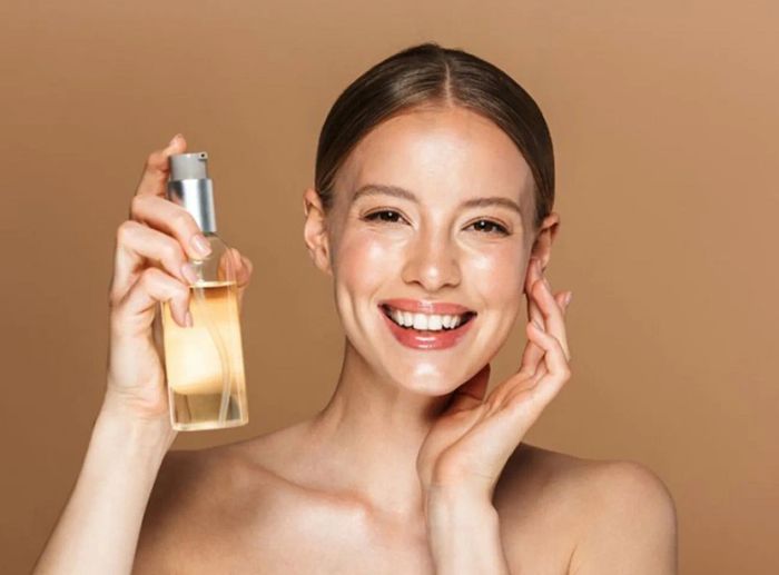 Phương pháp sử dụng dầu tẩy trang
