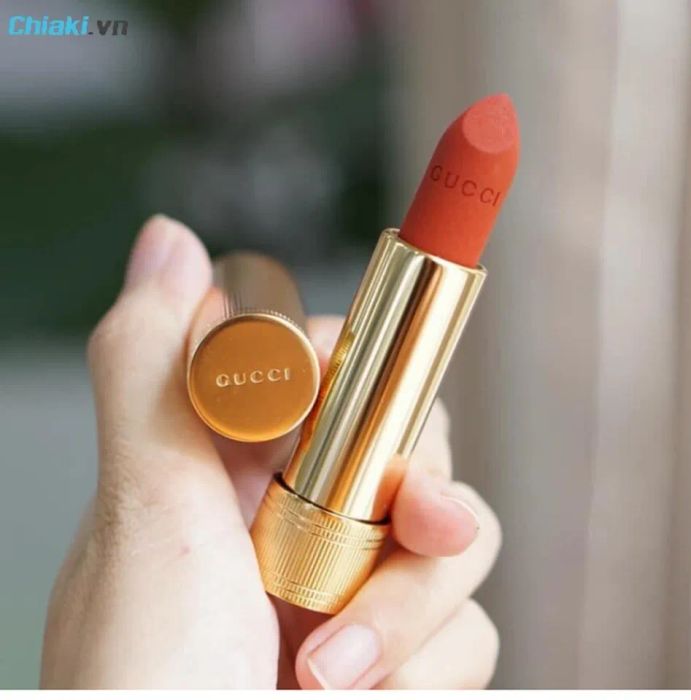 Son Gucci 500 Odalie Red Matte - Sự lựa chọn đầy cá tính