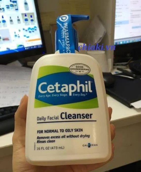 Sữa Rửa Mặt Cetaphil Cho Da Nhờn