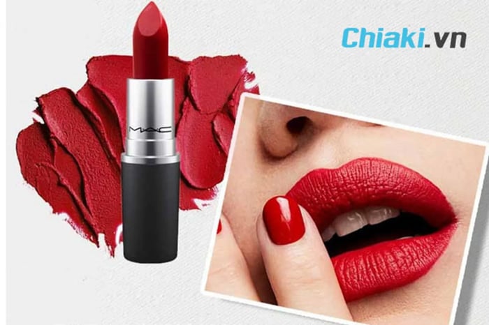 Thỏi son MAC Ruby Woo màu đỏ thuần 707