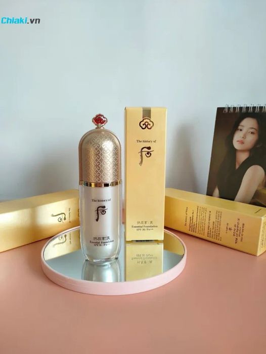 Kem che khuyết điểm Whoo Essential foundation