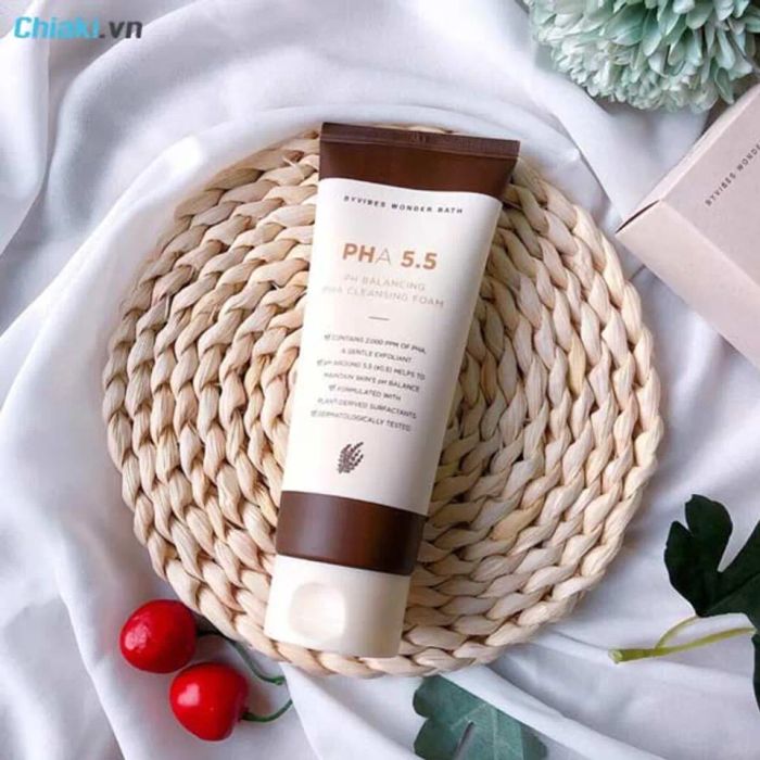 Sữa rửa mặt PHA 5.5 pH Balancing Cleansing Foam