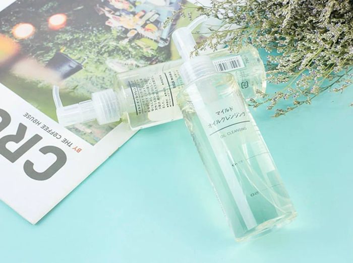 Nhận xét về dầu tẩy trang Muji Cleansing Oil: nhẹ nhàng làm sạch mọi loại da