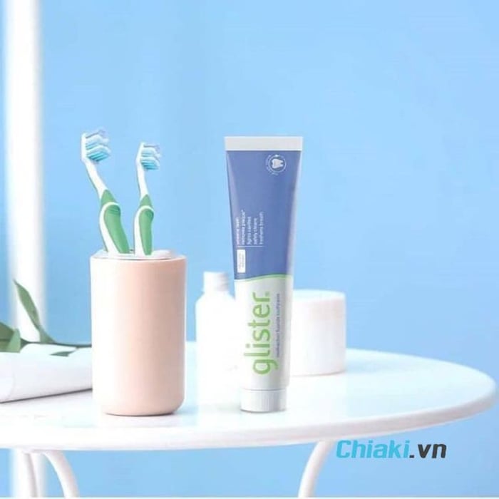 Kem đánh răng trị hôi miệng Amway Glister