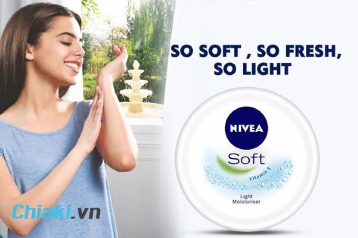 Kem dưỡng ẩm ngăn ngừa khô da Nivea Soft