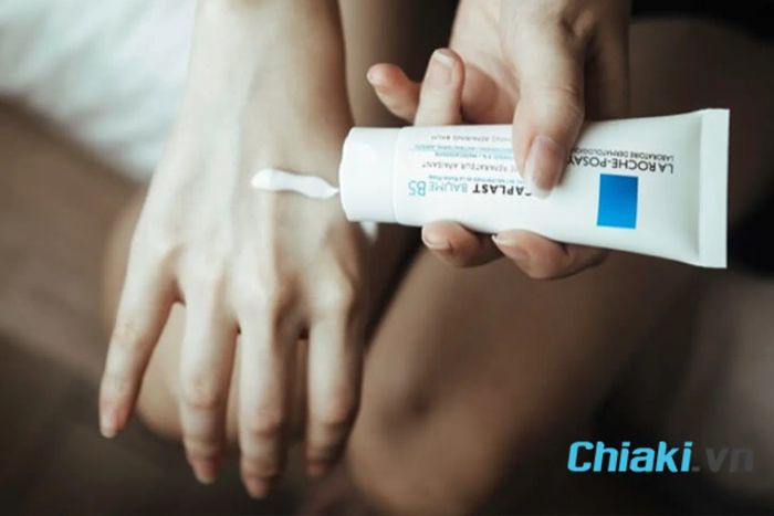 Kem dưỡng ẩm hàng đầu B5 La Roche Posay Cicaplast Baume