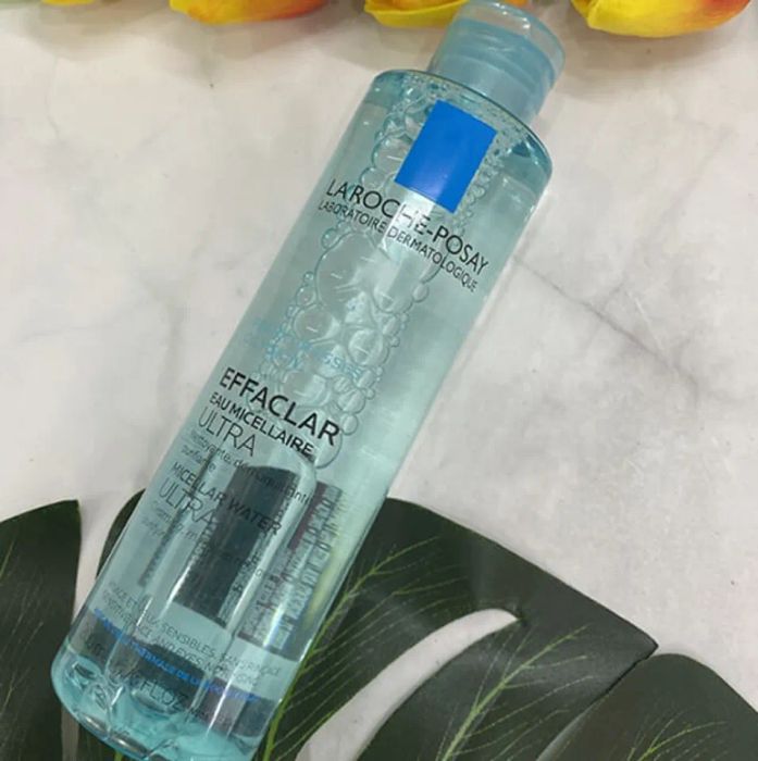 Nước tẩy trang cho da dầu mụn La Roche-Posay vẫn là lựa chọn hàng đầu.