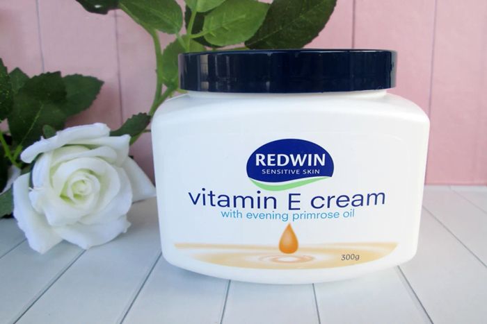 Kem dưỡng ẩm cho da khô cực khô Redwin Vitamin E Cream 