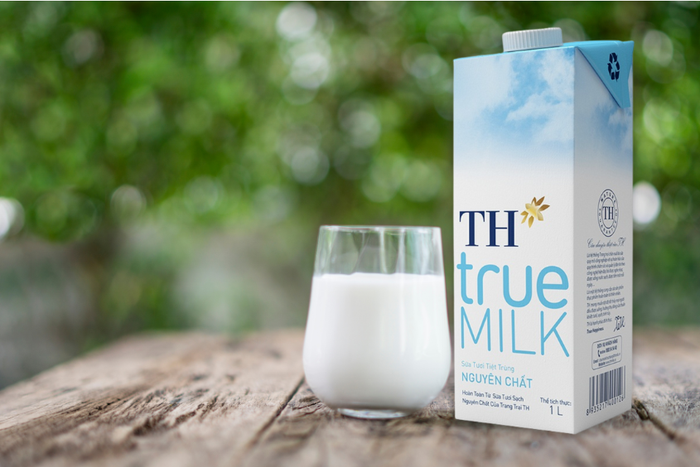 Sản phẩm sữa tươi tiệt trùng nguyên chất không đường TH True milk hộp 1 lít