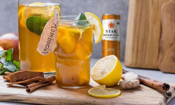 Nên uống kombucha vào buổi sáng để có hiệu quả tốt nhất