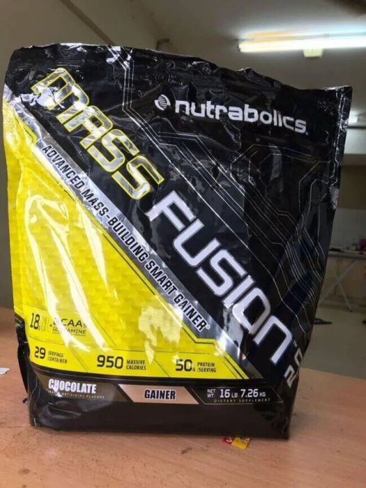 thiết kế bao bì của Nutrabolics Mass Fusion