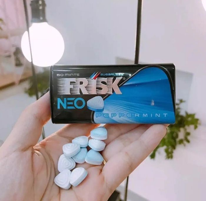 Kẹo ngậm tăng cường sinh lý nữ tức thời Frisk Neo Peppermint