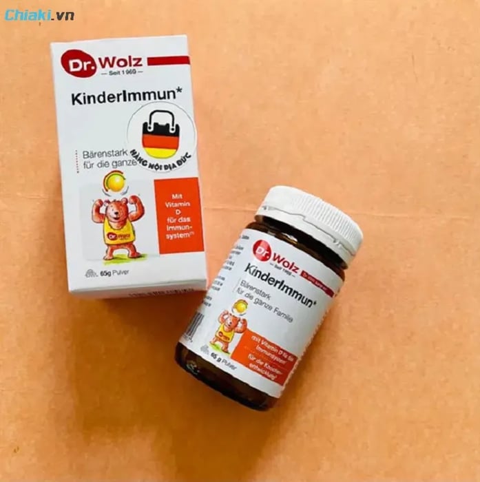 Cốm vi sinh Kinderlmmun đi kèm vitamin tổng hợp