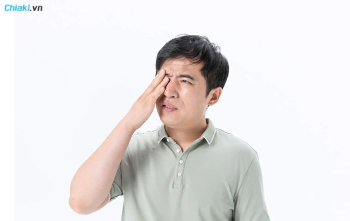 sử dụng sữa ong chúa giúp giảm tình trạng khô mắt