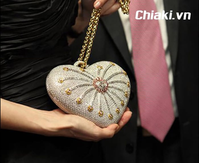 Chiếc túi xách Mouawad 1001 Night Diamond Purse, đắt nhất thế giới