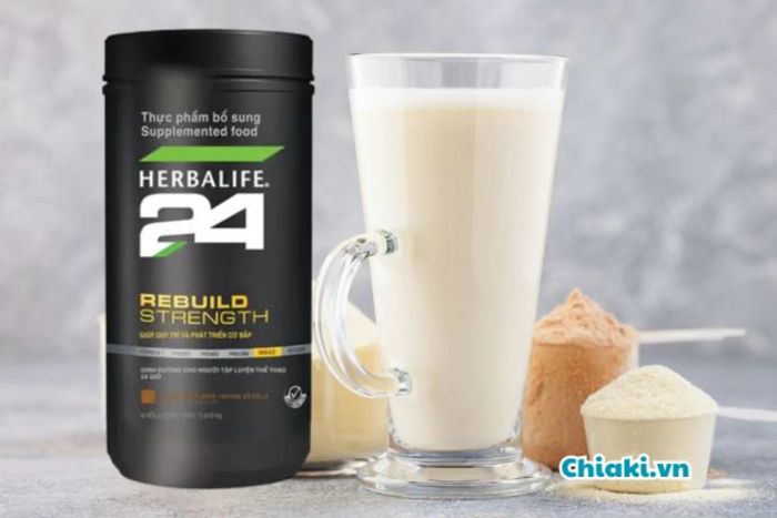 Bột dinh dưỡng thể thao Herbalife 24 Rebuild Strength hương socola