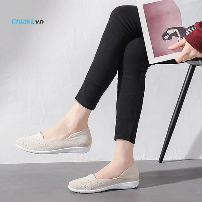 chân 24cm cần giày size bao nhiêu, chân 24cm đi dép size bao nhiêu, chân 24cm mang giày size bao nhiêu, chân 24cm đi giày nike size bao nhiêu, chân 24cm đi giày adidas size bao nhiêu, chân 24cm mang giày size bao nhiêu