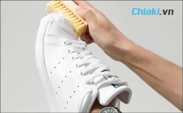 cách giặt giày adidas eqt, cách giặt giày adidas neo