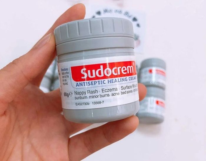 Kem chống hăm Sudocrem là lựa chọn hàng đầu cho việc chăm sóc da của bé