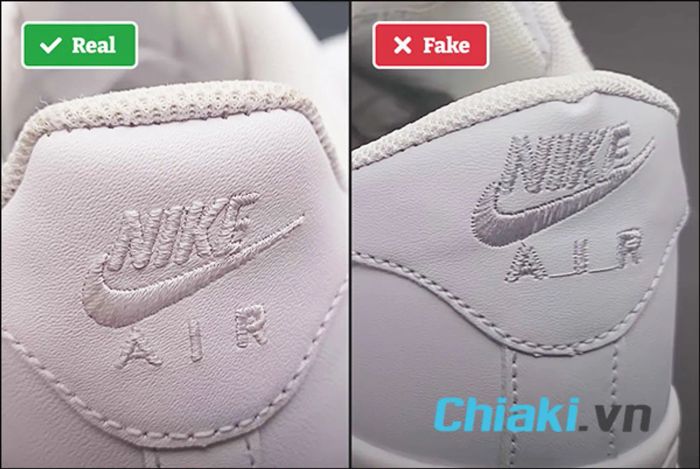 Dựa vào gót giày là phương pháp kiểm tra giày Nike AF1