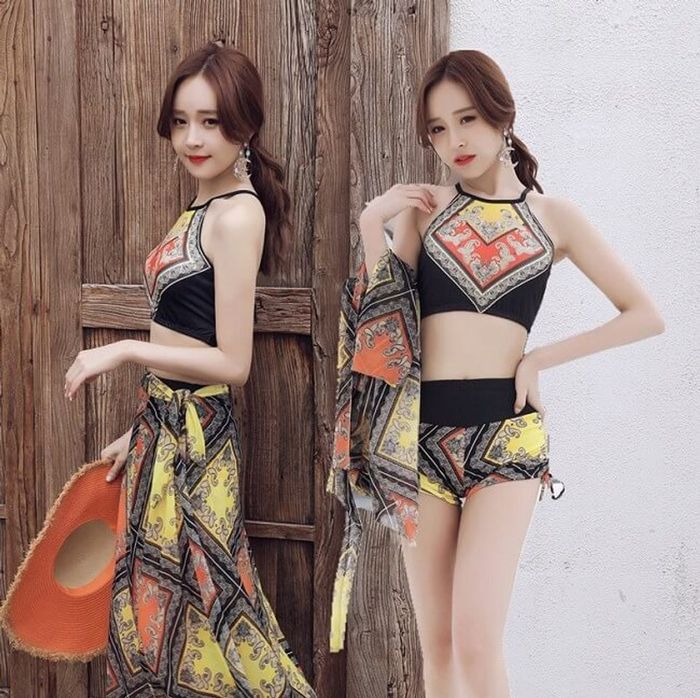 Tankini họa tiết thổ cẩm