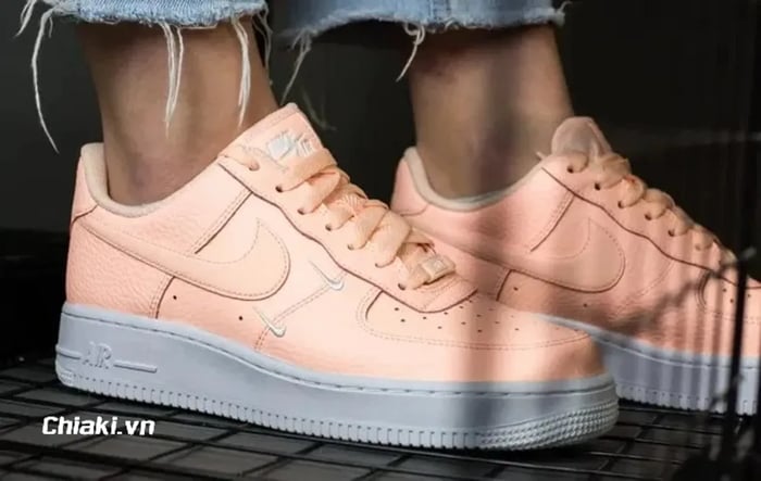 Giày thể thao Nike Air Force 1 '07 Essential Melon Tint