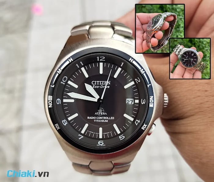 Citizen Eco-Drive Attesa Radio Controlled Titanium ứng dụng công nghệ ánh sáng Eco-Drive, pin năng lượng mặt trời, kết hợp chất liệu Titanium siêu cứng, mạ Duratect chống trầy xước.