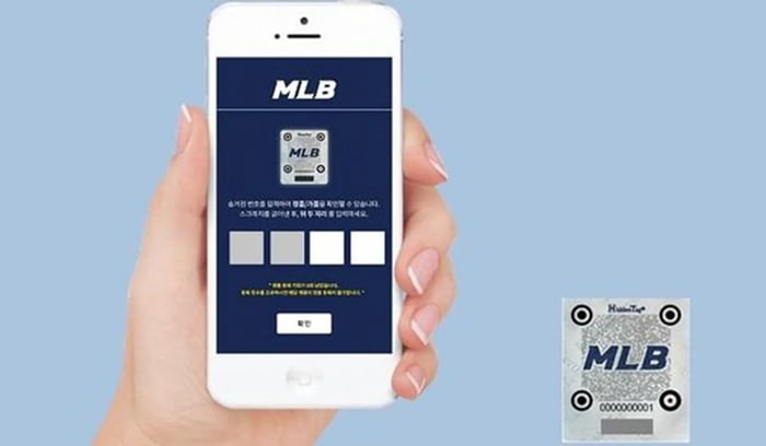 Phương pháp kiểm tra nhanh chóng dép MLB qua ứng dụng Hidden Tag