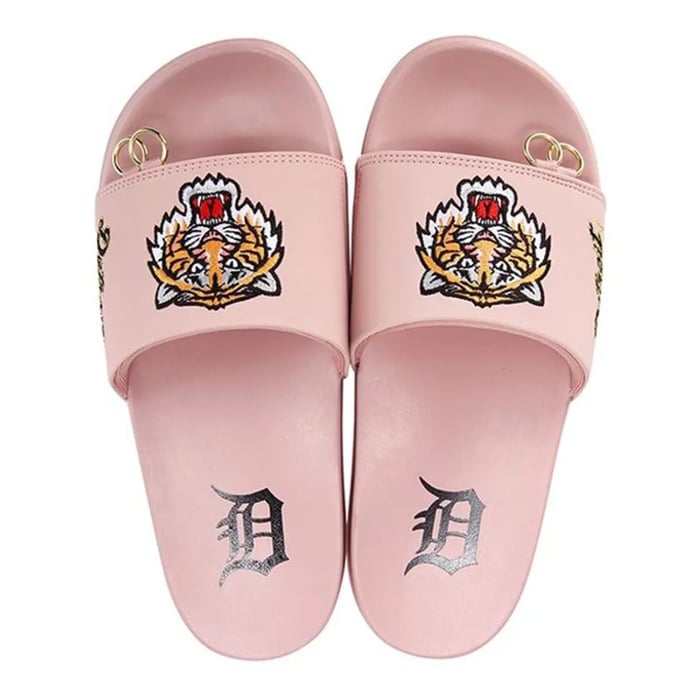 Dép đi trong nhà đẹp dành cho phụ nữ Super Tiger Slide Slipper Pink 32SHHG811-46P