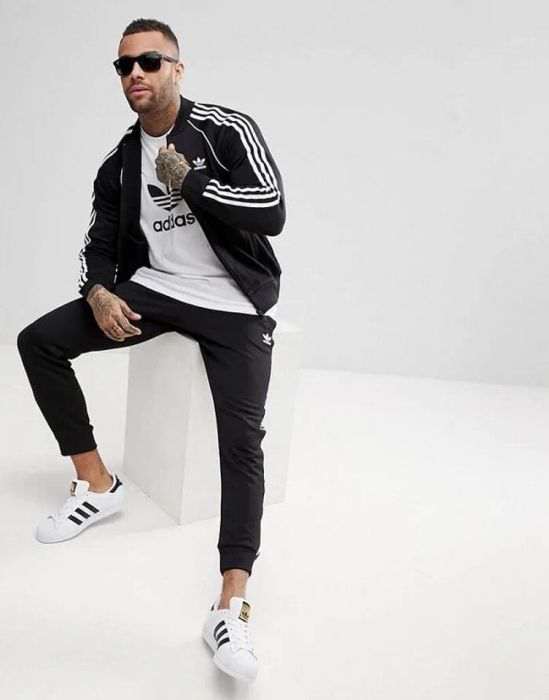 phối đồ với giày adidas, phối đồ với giày adidas nam, phối đồ với giày adidas nữ, cách phối đồ với giày adidas, cách phối đồ với giày adidas nữ, cách phối đồ với giày adidas nam