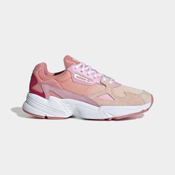 Đôi giày thể thao nữ đẹp nhất Adidas Wmns Falcon Lux Luster W