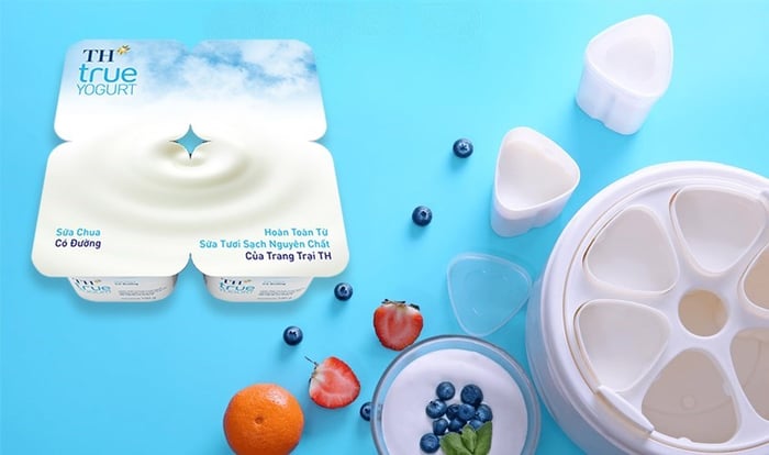 Combo 4 hộp sữa chua có đường TH true YOGURT 100g