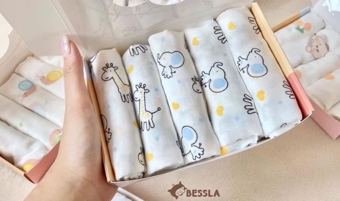 Set 5 cái khăn sữa cotton Bessla 2 lớp 30x30 cm - Hình thú