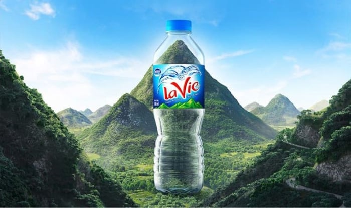 Nước uống đóng chai Lavie