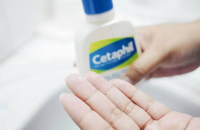 Sữa rửa mặt Cetaphil là dòng sản phẩm của công ty dược Galderma Laboratories