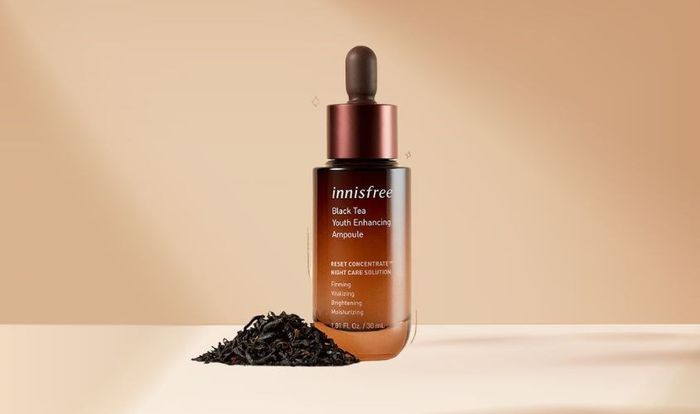 Tinh chất Innisfree Black Tea Youth Enhancing Ampoule