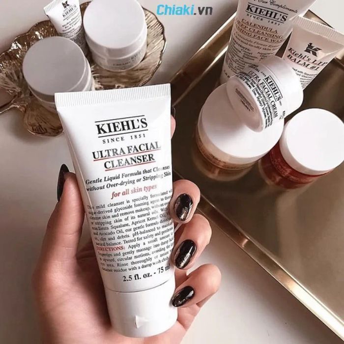 Sữa rửa mặt cho làn da khô nhạy cảm Kiehl’s Ultra Facial