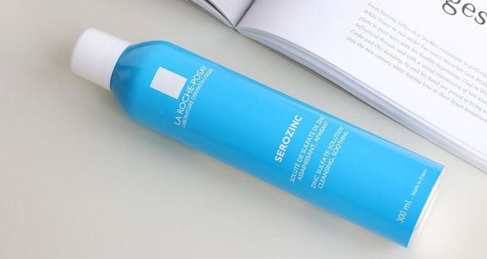 Xịt khoáng làm dịu da, ngăn ngừa mụn La Roche Posay SerozinC 150 ml