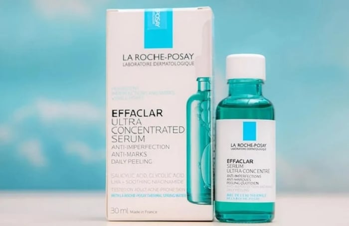 Serum tái tạo da trị mụn La Roche Posay