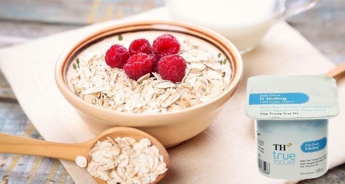 lốc 4 hộp sữa chua ít đường TH true YOGURT 100g