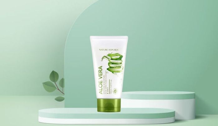 Sữa rửa mặt chiết xuất Lô Hội Nature Republic Dịu Nhẹ & Dưỡng Ẩm 150 ml