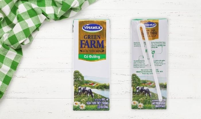 Thùng 48 hộp sữa tươi Vinamilk Green Farm có đường 180 ml