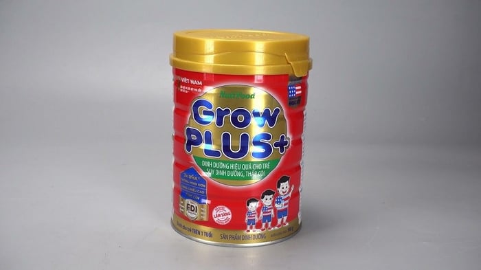 Sữa bột Nutifood GrowPLUS+ 900g (trên 1 tuổi) dành cho trẻ suy dinh dưỡng, thấp còi