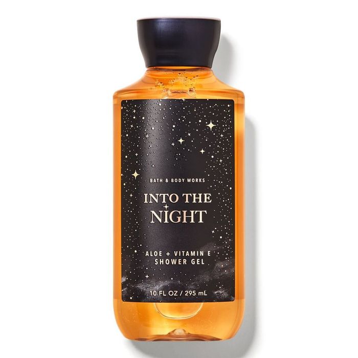 Sữa tắm trắng da thơm lâu Into The Night Bath & Body Works