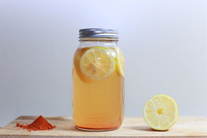 Nước chanh chứa rất nhiều Vitamin C. (Nguồn: Unsplash, tác giả: Milo Mcdowell)