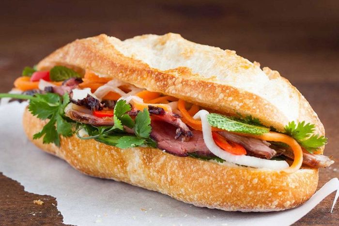 Bánh mì cung cấp ít chất dinh dưỡng